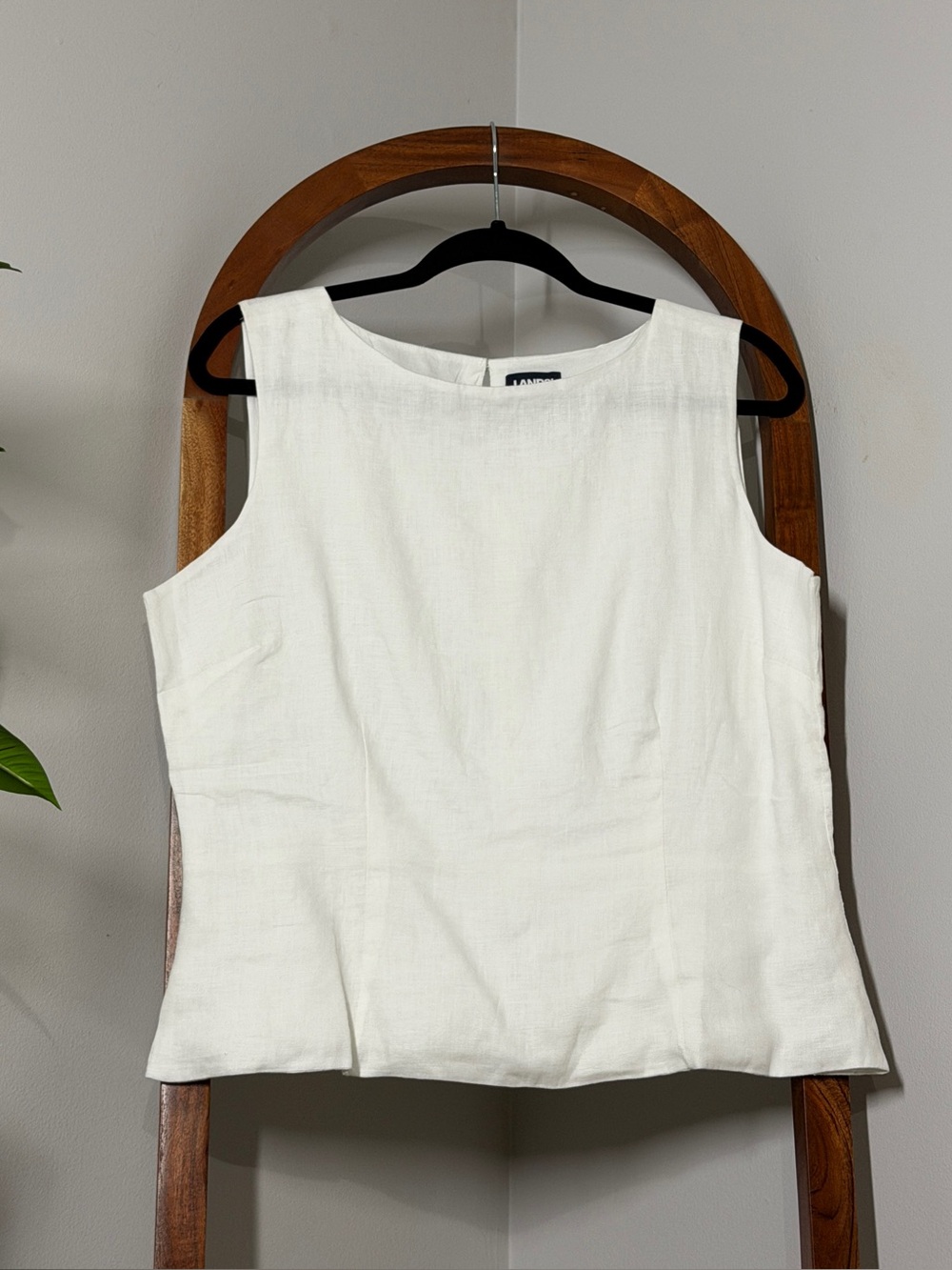 Lands' End 14 White 100% Linen Sleeveless Blouse Top NEW